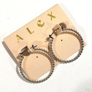 Elegant & Stylish Silver tone Dainty Hoop Earrings - Women's Fashion Jewelry